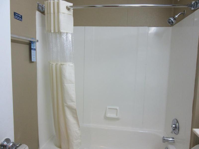 Microtel Inn & Suites By Wyndham Columbia Fort Jackson N Экстерьер фото